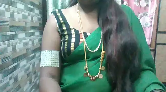 Snapshot of Hot_akshara chatting on December 3, 3:33 pm Hot akshara online show from December 3, 3:33 pm