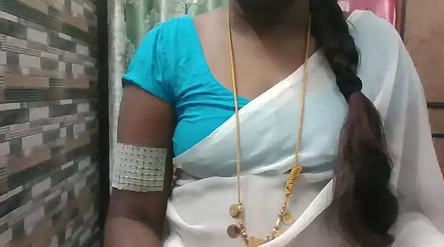 Snapshot of Hot_akshara chatting on December 4, 10:51 pm Hot akshara online show from December 4, 10:51 pm