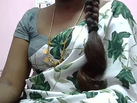 Snapshot of Hot_akshara chatting on November 5, 1:33 pm Hot akshara online show from November 5, 1:33 pm