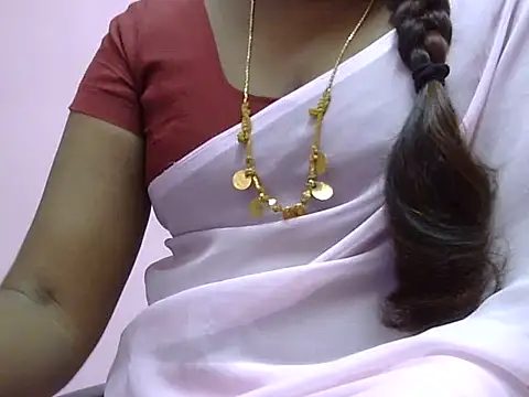 Snapshot of Hot_akshara chatting on November 18, 12:20 pm Hot akshara online show from November 18, 12:20 pm