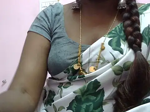 Snapshot of Hot_akshara chatting on December 15, 2:32 pm Hot akshara online show from December 15, 2:32 pm