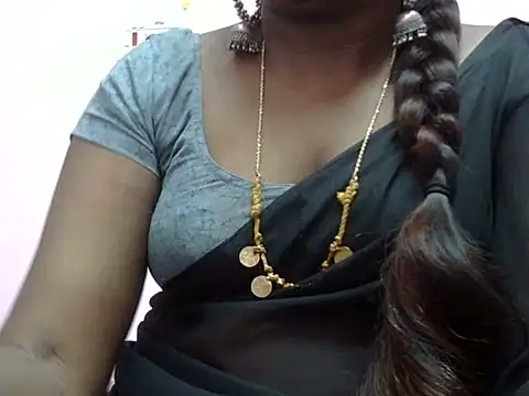 Snapshot of Hot_akshara chatting on December 20, 3:41 pm Hot akshara online show from December 20, 3:41 pm