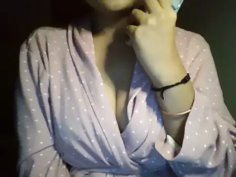 MakeMeCumAhh online show from April 13, 6:46 pm