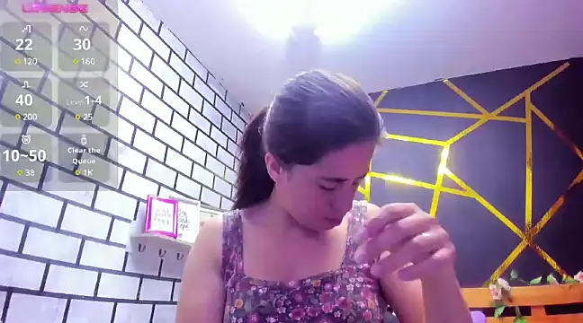 Snapshot of kathina_giraldo chatting on December 4, 12:36 pm kathina giraldo online show from December 4, 12:36 pm