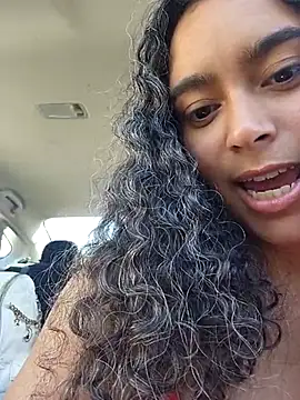 Snapshot of cinnaminnie chatting on March 7, 5:38 pm cinnaminnie online show from March 7, 5:38 pm