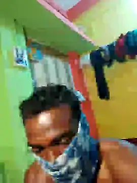 Snapshot of Hunter_boy9 chatting on February 3, 1:41 am Hunter boy9 online show from February 3, 1:41 am