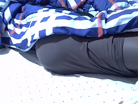 Snapshot of Just_Karu chatting on November 11, 8:47 am Just Karu online show from November 11, 8:47 am