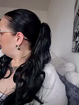 Jujuicy 97 online show from March 24, 8:19 am