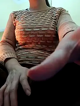 JasminePham online show from December 25, 7:24 am