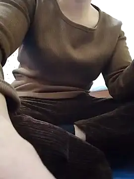 JasminePham online show from February 28, 1:37 am