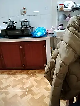 JasminePham online show from January 11, 10:48 pm