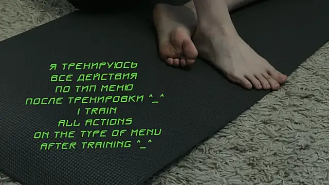 Snapshot of KiraLiLime chatting on February 1, 5:05 pm KiraLiLime online show from February 1, 5:05 pm