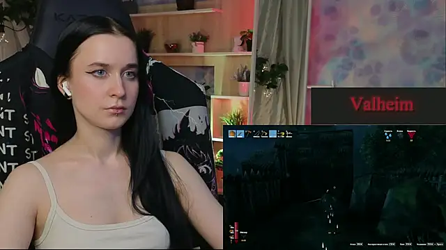 Snapshot of KiraLiLime chatting on February 28, 7:35 pm KiraLiLime online show from February 28, 7:35 pm