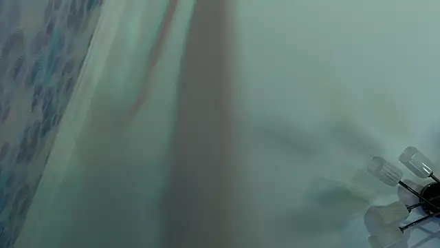 Snapshot of KiraLiLime chatting on March 10, 6:12 pm KiraLiLime online show from March 10, 6:12 pm