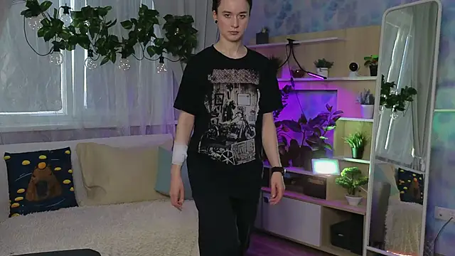 Snapshot of KiraLiLime chatting on March 20, 2:53 pm KiraLiLime online show from March 20, 2:53 pm