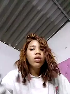 Snapshot of 1CANDYLOVE chatting on November 23, 2:00 am 1CANDYLOVE online show from November 23, 2:00 am