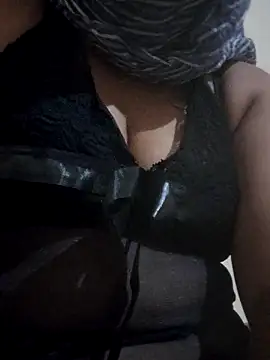 vadapavgirl online show from October 16, 7:26 pm