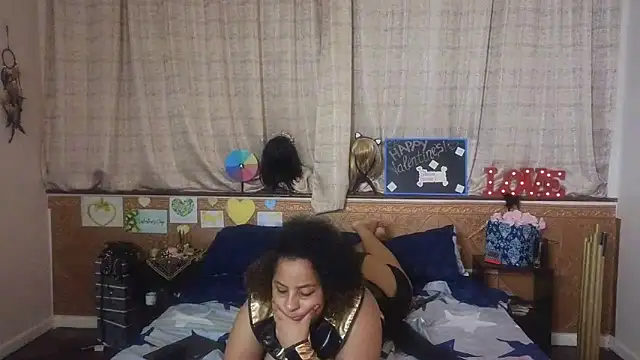 CleopatraYourRoyalAffair online show from February 6, 8:13 pm