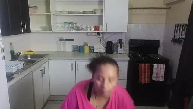 CleopatraYourRoyalAffair online show from March 3, 8:11 pm