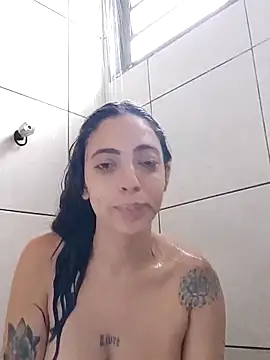 Snapshot of Sweet-diamondxxx chatting on December 26, 1:10 pm Sweet-diamondxxx online show from December 26, 1:10 pm