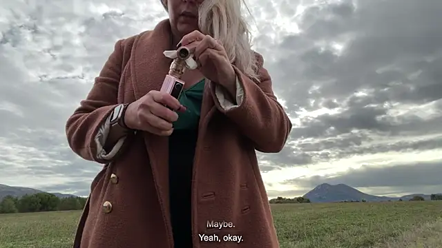 EmyLana online show from October 25, 8:22 am