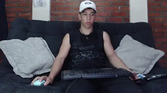 Snapshot of ethan_noir chatting on January 21, 11:13 pm ethan noir online show from January 21, 11:13 pm