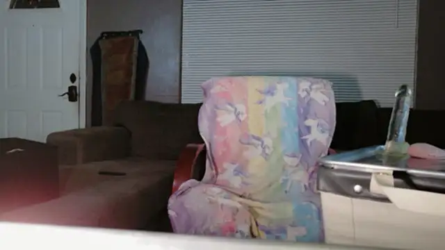 Snapshot of CurlyNony chatting on September 12, 5:18 am CurlyNony online show from September 12, 5:18 am