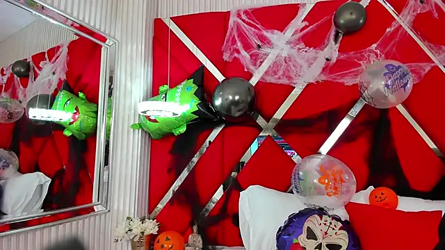 SusanCouper online show from October 30, 10:32 pm