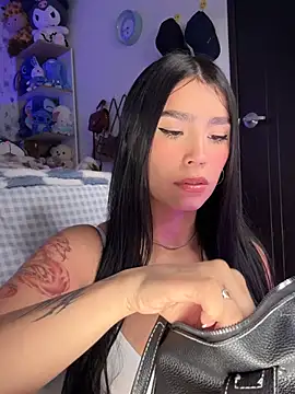 -Loren- online show from March 19, 11:47 am