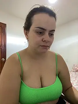 Im Amelia online show from September 10, 4:07 pm