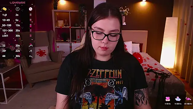 Arizonaa Muse online show from February 12, 6:30 pm