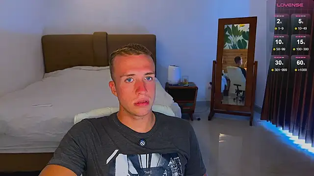 tommy cumfinger online show from September 26, 3:43 am