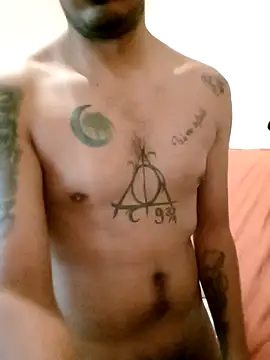 Snapshot of ale3J4a chatting on March 5, 1:10 am ale3J4a online show from March 5, 1:10 am