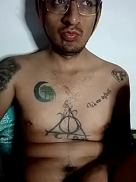 Snapshot of ale3J4a chatting on March 18, 7:52 am ale3J4a online show from March 18, 7:52 am