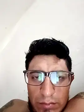 Snapshot of ale3J4a chatting on October 5, 5:55 pm ale3J4a online show from October 5, 5:55 pm