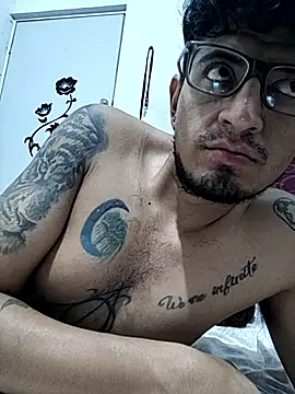 Snapshot of ale3J4a chatting on November 30, 8:29 am ale3J4a online show from November 30, 8:29 am