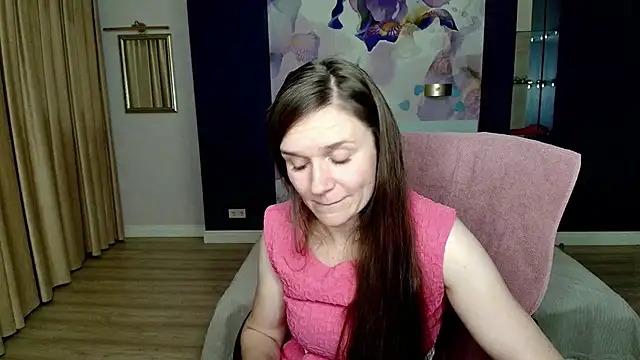 Snapshot of AriaGray chatting on November 8, 3:01 pm AriaGray online show from November 8, 3:01 pm