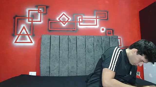 Snapshot of FerneyManti chatting on October 26, 1:28 pm FerneyManti online show from October 26, 1:28 pm