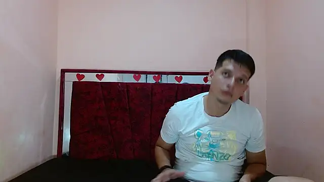 Snapshot of FerneyManti chatting on November 2, 1:57 pm FerneyManti online show from November 2, 1:57 pm