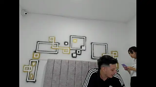 Snapshot of FerneyManti chatting on November 14, 1:21 pm FerneyManti online show from November 14, 1:21 pm