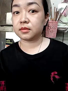 Snapshot of VyOanh2K chatting on February 21, 4:40 am VyOanh2K online show from February 21, 4:40 am