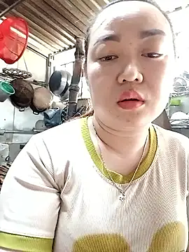 Snapshot of VyOanh2K chatting on February 26, 5:53 am VyOanh2K online show from February 26, 5:53 am