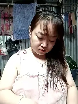 Snapshot of VyOanh2K chatting on February 26, 2:14 pm VyOanh2K online show from February 26, 2:14 pm