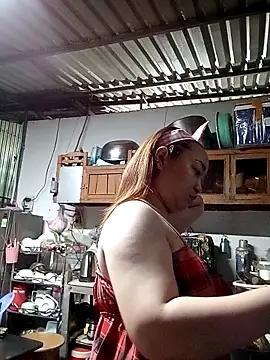 Snapshot of VyOanh2K chatting on February 27, 1:17 pm VyOanh2K online show from February 27, 1:17 pm