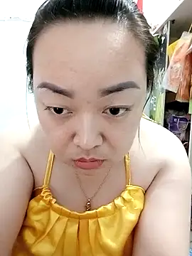 Snapshot of VyOanh2K chatting on March 1, 11:06 am VyOanh2K online show from March 1, 11:06 am