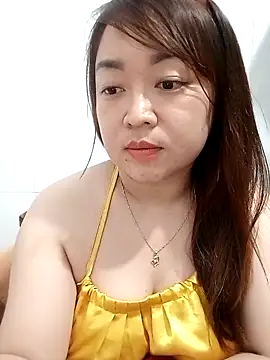 Snapshot of VyOanh2K chatting on March 6, 5:22 pm VyOanh2K online show from March 6, 5:22 pm