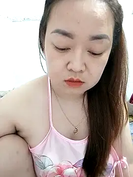 Snapshot of VyOanh2K chatting on March 14, 2:19 pm VyOanh2K online show from March 14, 2:19 pm