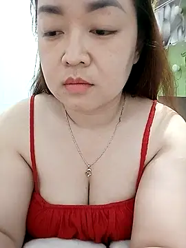 Snapshot of VyOanh2K chatting on March 15, 5:37 pm VyOanh2K online show from March 15, 5:37 pm