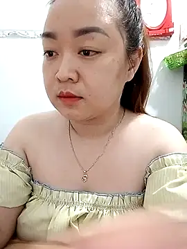 Snapshot of VyOanh2K chatting on March 19, 1:18 pm VyOanh2K online show from March 19, 1:18 pm