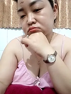 Snapshot of VyOanh2K chatting on September 10, 5:51 am VyOanh2K online show from September 10, 5:51 am